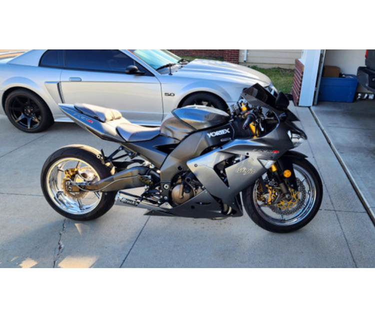 Alien Head Full System 14" Muffler ZX-10 (04-05)